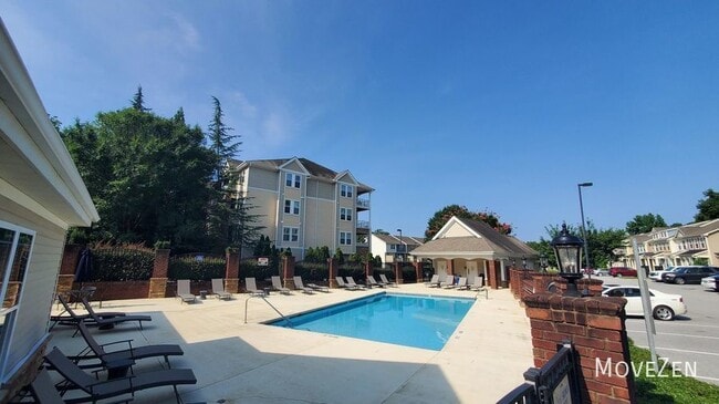 Building Photo - 2801 Stone Rock Dr