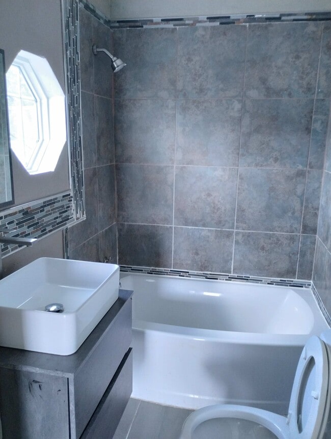 Building Photo - 838 Wagner St