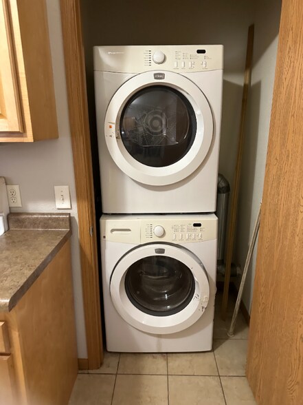 Building Photo - 1548 Prospect St