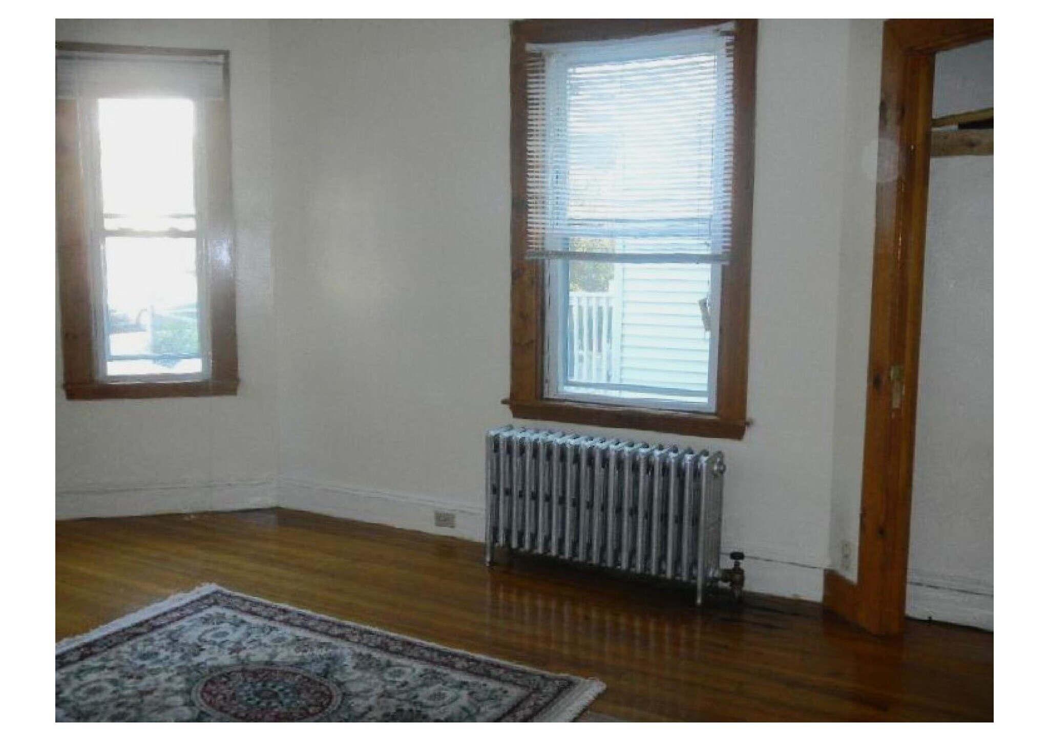 Building Photo - 3985 Washington St
