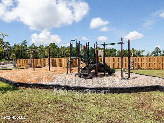 Building Photo - 103 S Grassland Rd