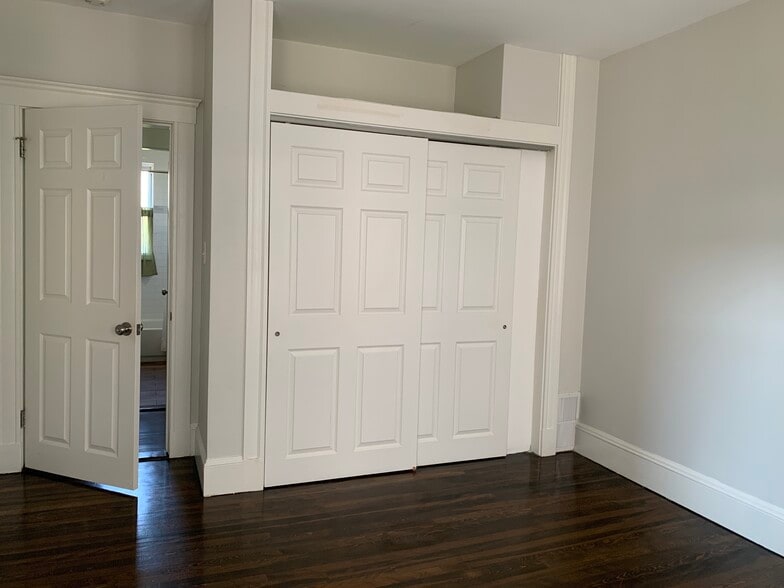 Master bedroom: large closet - 22 Connecticut Ave