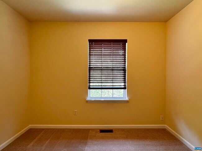 Building Photo - 4644 Briarwood Dr