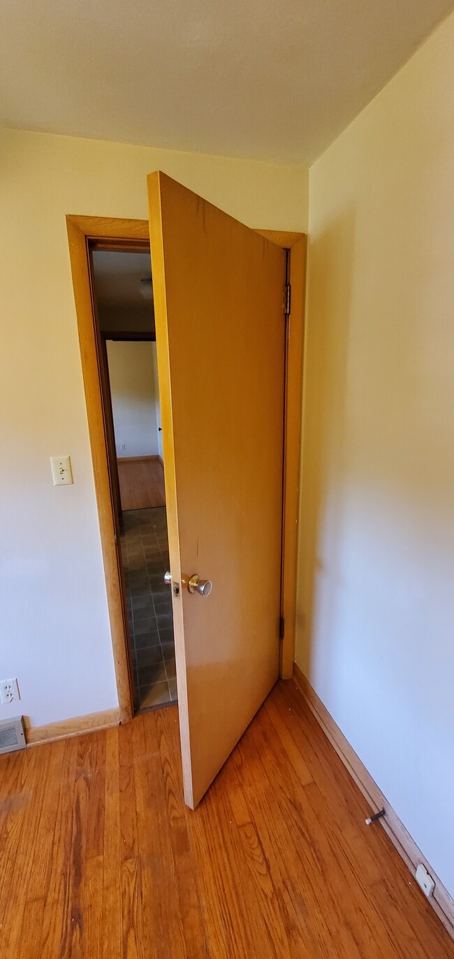 Building Photo - 1163 Higgins Ave