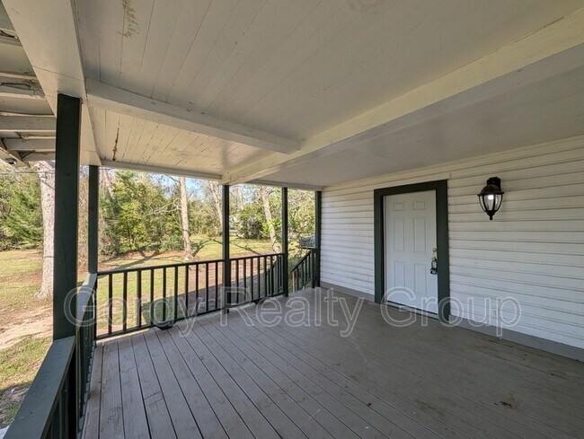 Building Photo - 5443 10th St