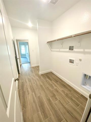 Building Photo - 116 Aucuba Ln