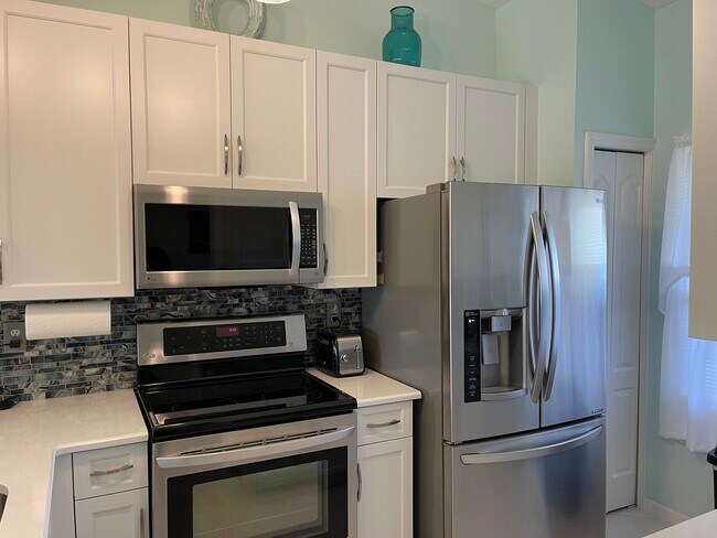 Building Photo - 1336 Mainsail Dr