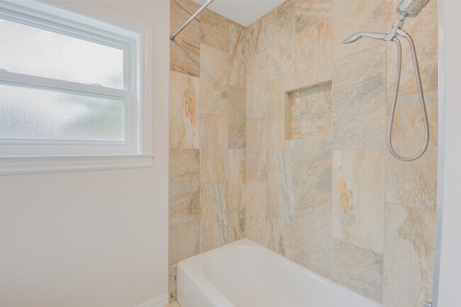 Building Photo - 8807 McAvoy Dr