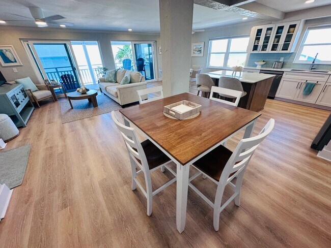 Building Photo - 555 Gulf Way