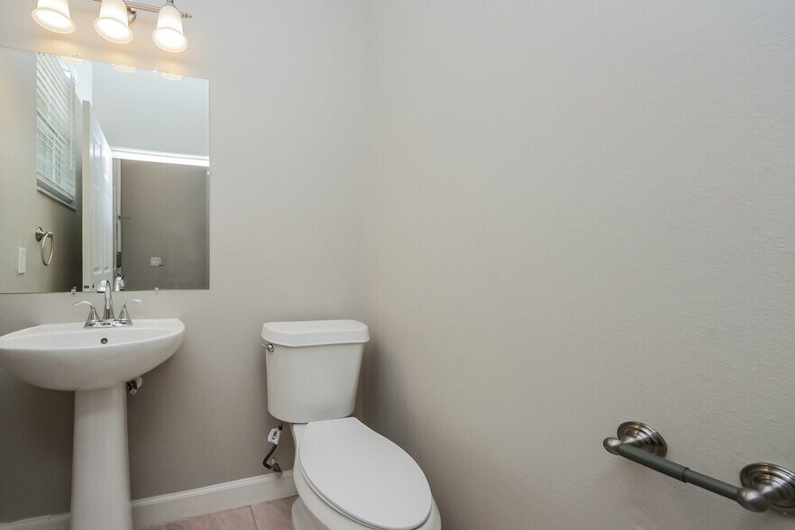 Building Photo - 4430 Philadelphia Cir