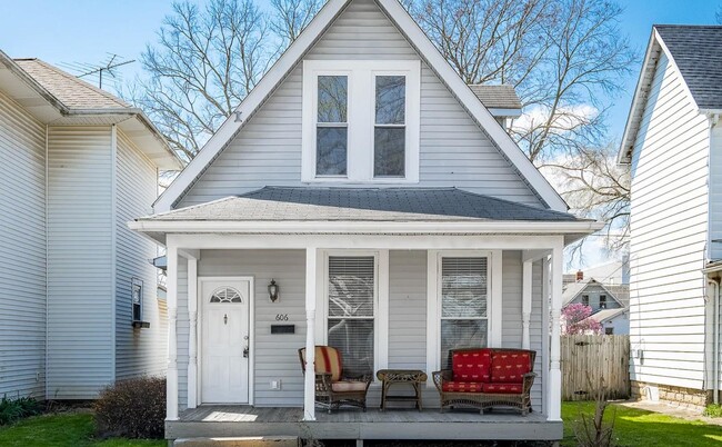 Building Photo - 606 California St