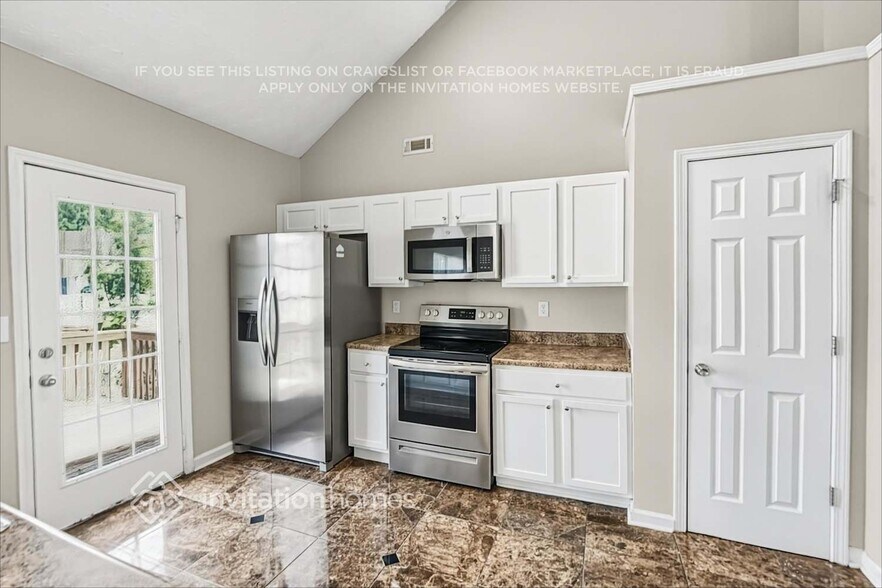 Building Photo - 1155 St Phillips Ct