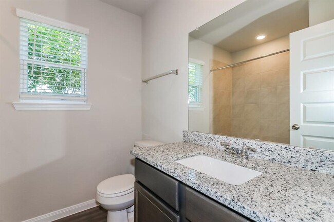 Building Photo - 5622 Briana Dee Dr