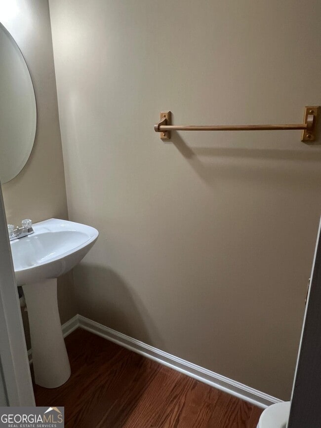 Building Photo - 3616 Utoy Dr SW