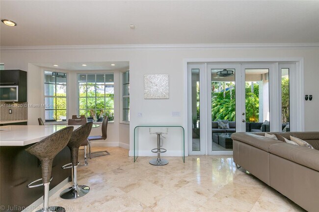 Building Photo - 2564 Jardin Ct