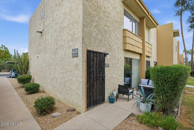 Building Photo - 4630 N 68th St