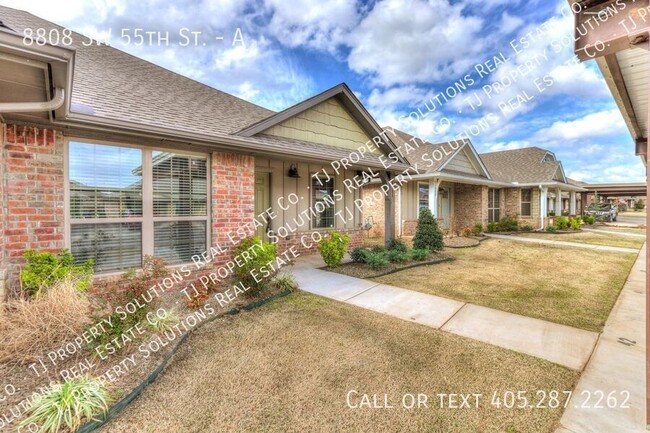 Building Photo - Two bedroom cottage in OKC!