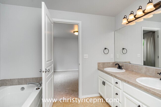 Building Photo - 26143 242nd Ct SE