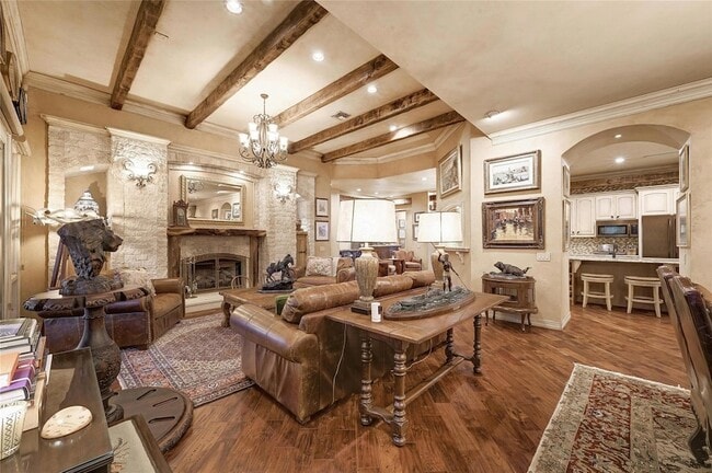 Building Photo - 2305 Barton Creek Blvd