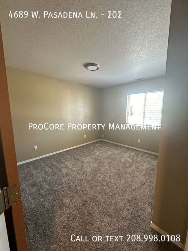 Building Photo - 2 Bedrooms, 2 Baths Ground Floor Unit in D...