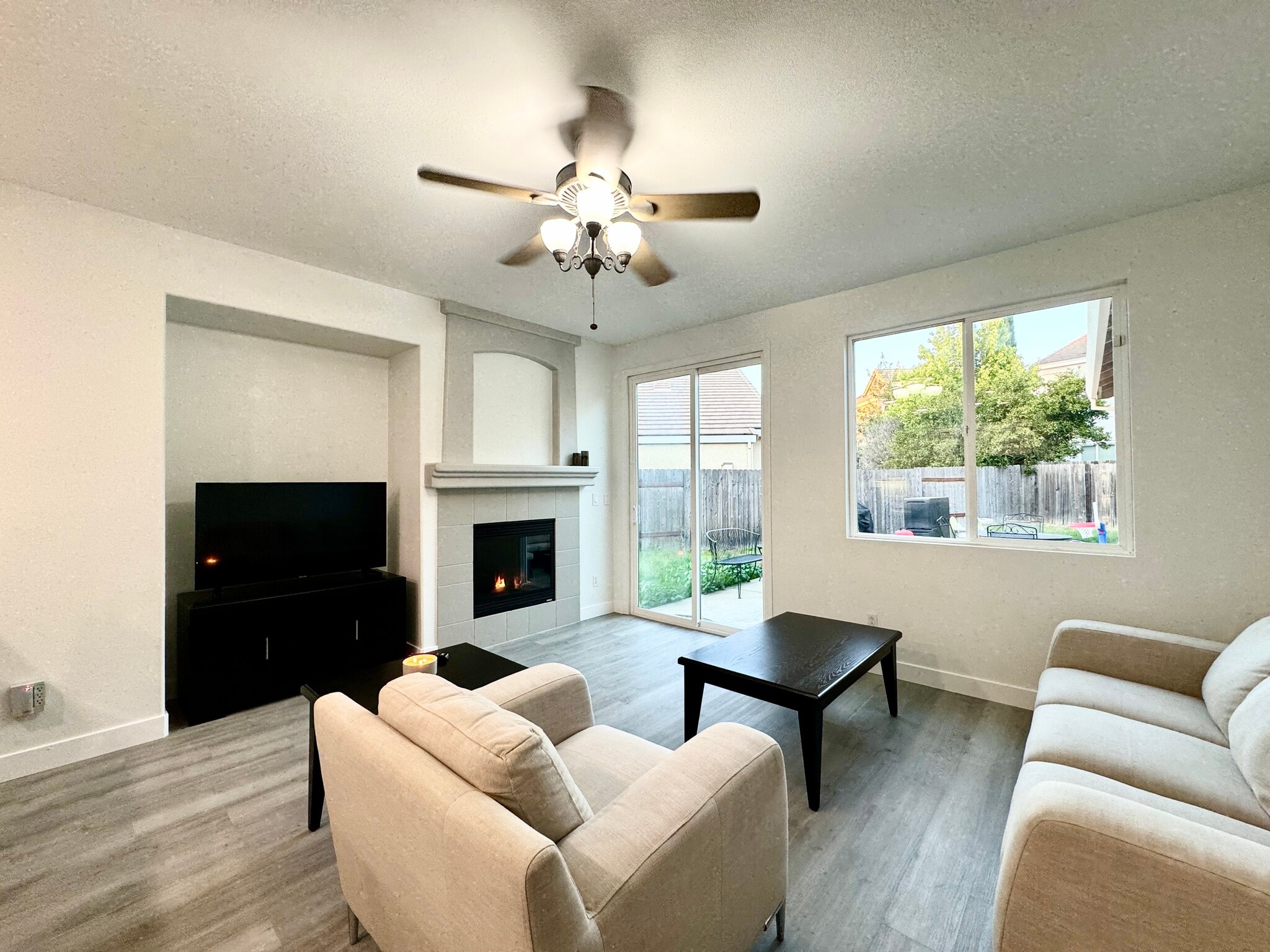 Building Photo - 3078 Tintorera Way