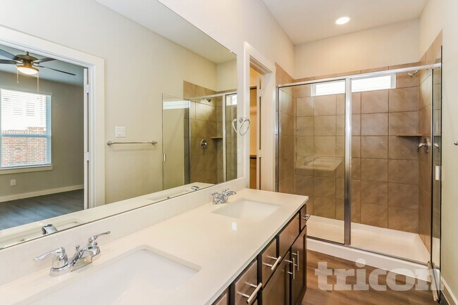 Building Photo - 2418 Cohorn Trl