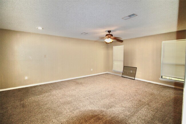 Building Photo - 4701 Spring Ln