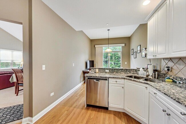 Building Photo - 4427 Lainie Cir