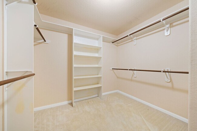 Building Photo - 369 Derby Dr