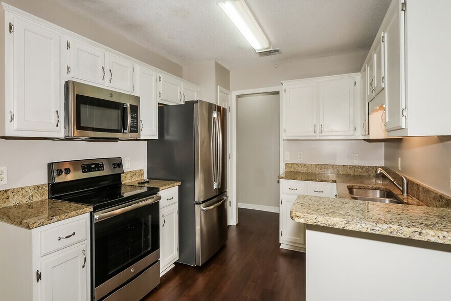 Building Photo - 9986 Cameron Ridge TR