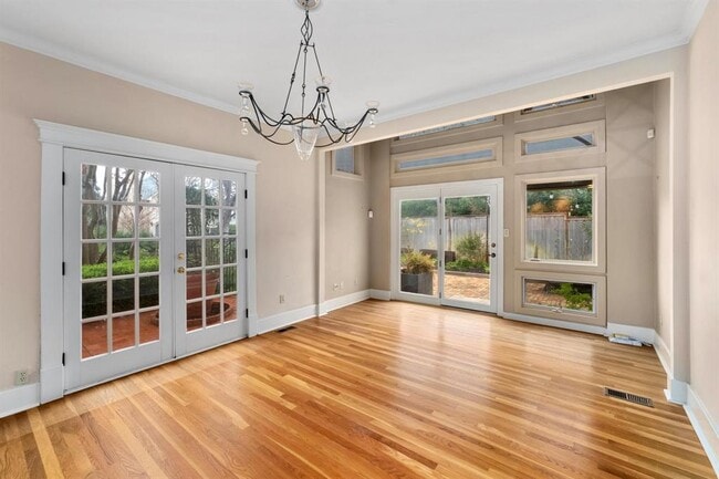 Building Photo - 1502 Murray Ln