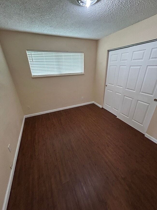 Building Photo - HOP16780