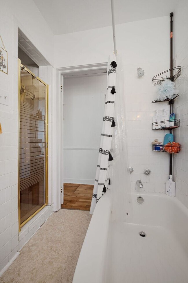 Building Photo - Charming 3 Bedroom House in Park Hill