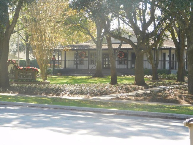 Building Photo - 4510 Hickory Downs Dr