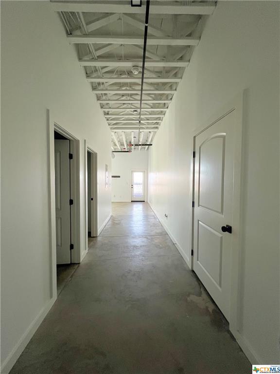 Building Photo - 301 N LBJ Dr