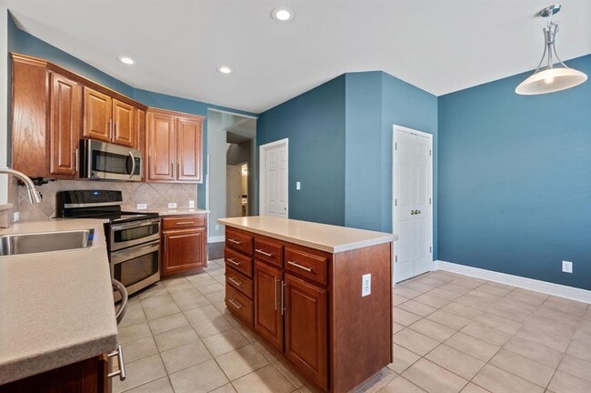 Building Photo - 2016 Melissa Oaks Ln