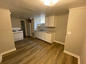 Building Photo - 4048 Taylor Blvd