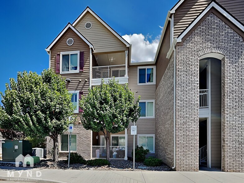 Primary Photo - 200 Talus Way