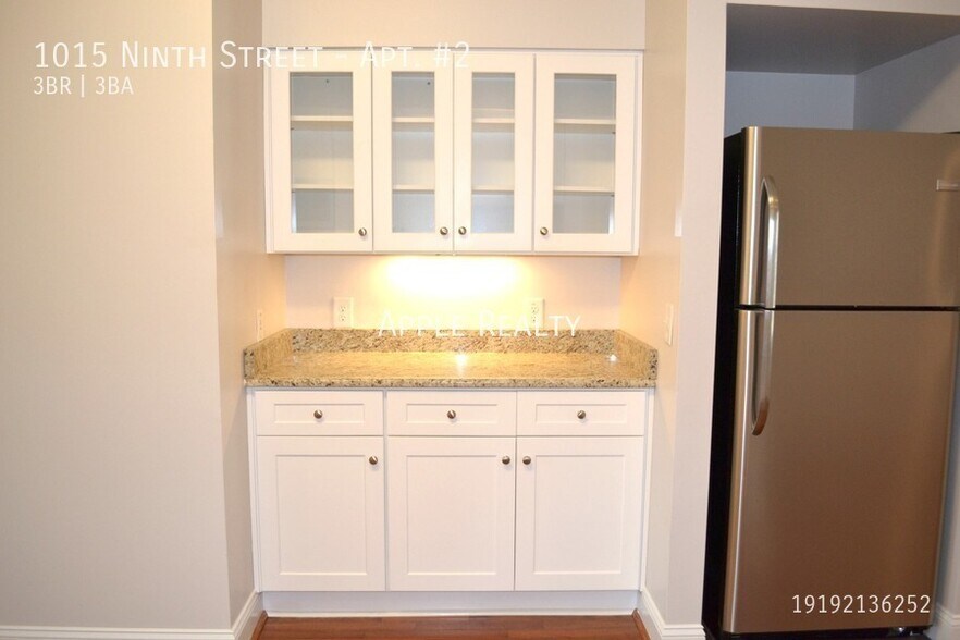 Building Photo - 1015 Ninth Street-Apt. #2