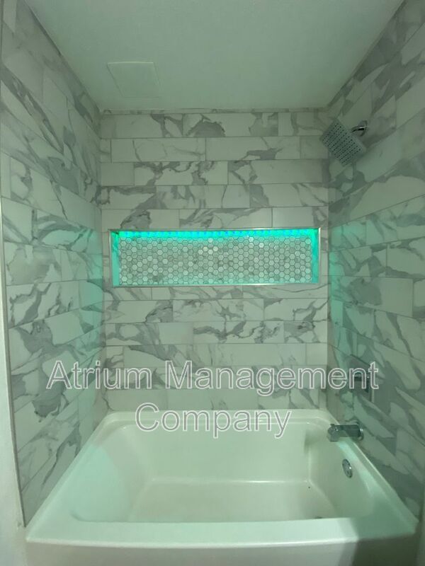 Building Photo - 1408 Patrick St