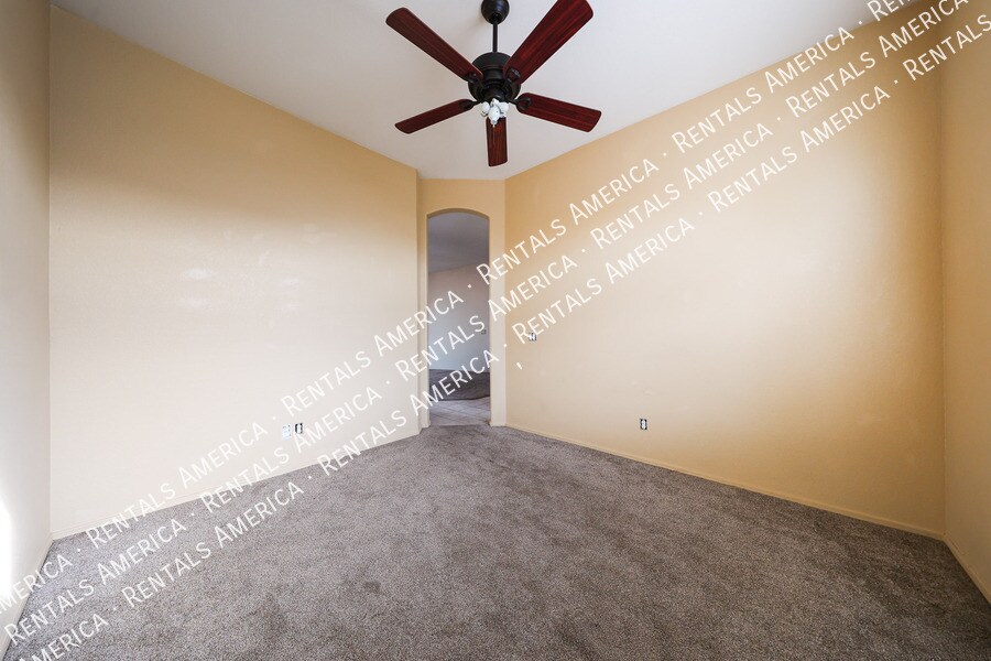 Building Photo - 3850 W Park View Ln