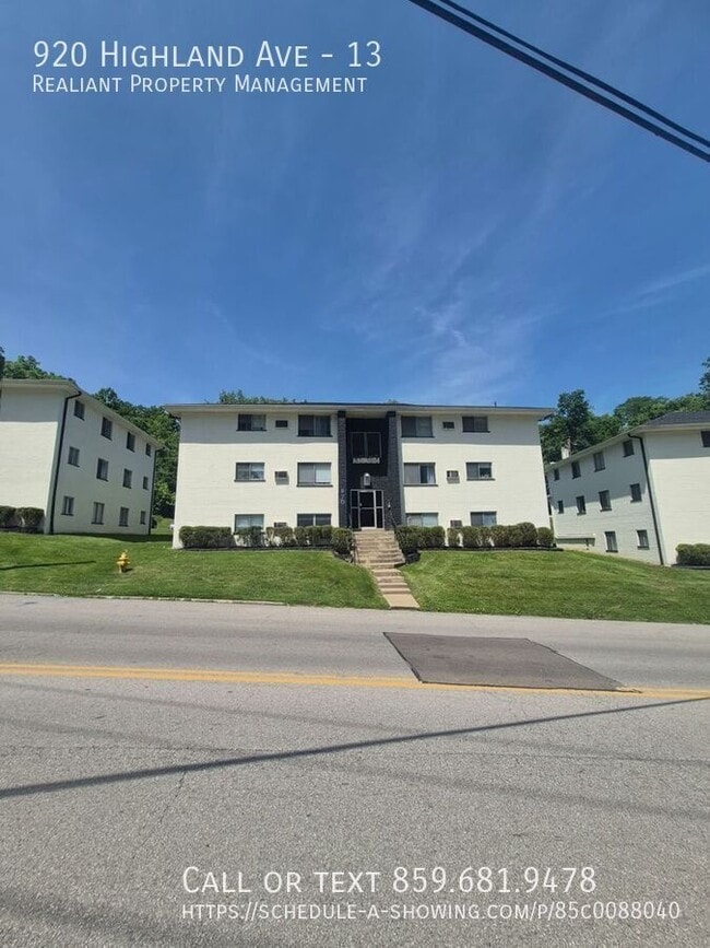 Building Photo - 920 Highland Ave