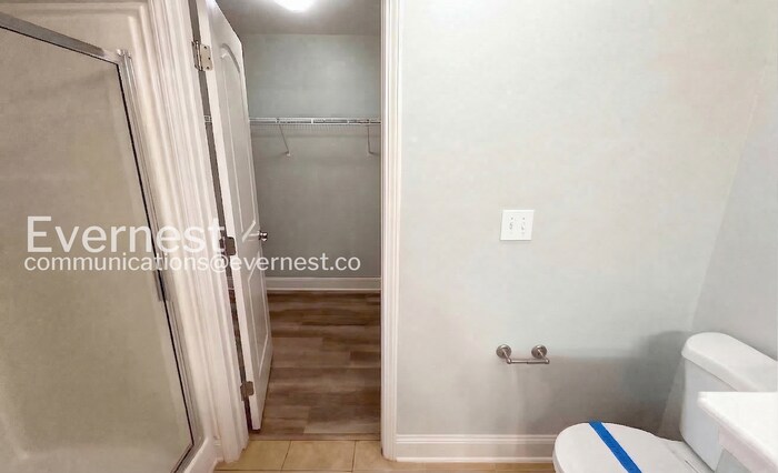 Building Photo - 24663 Rolling Vista Dr