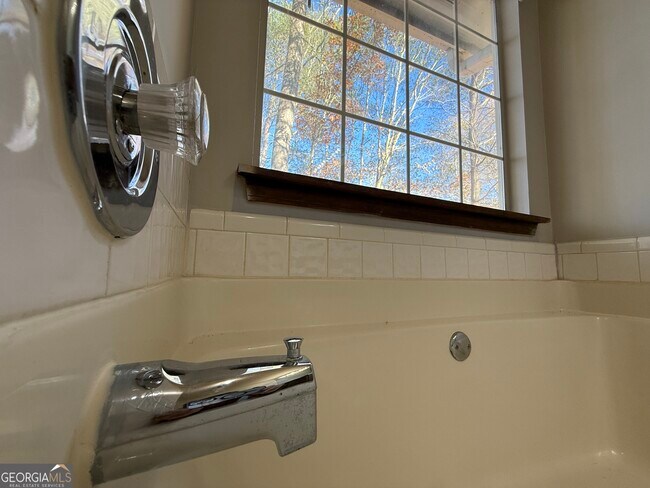 Building Photo - 235 Whirlwind Ct