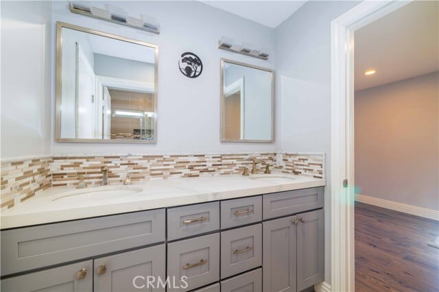 Building Photo - 8113 E Kennedy Rd