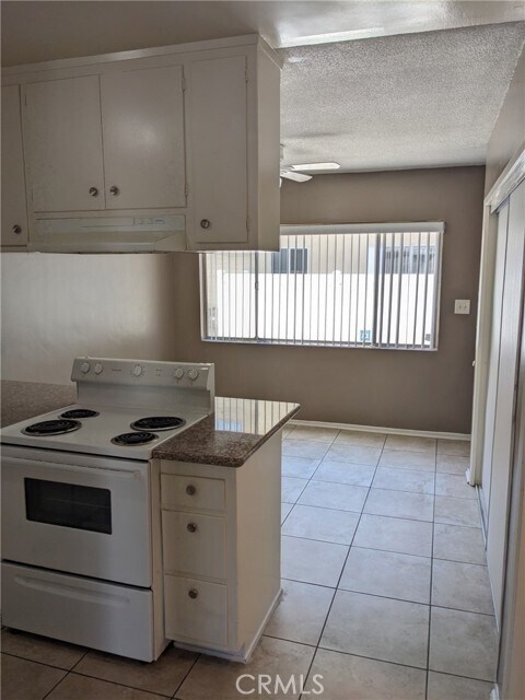 Building Photo - 2758 Orange Ave