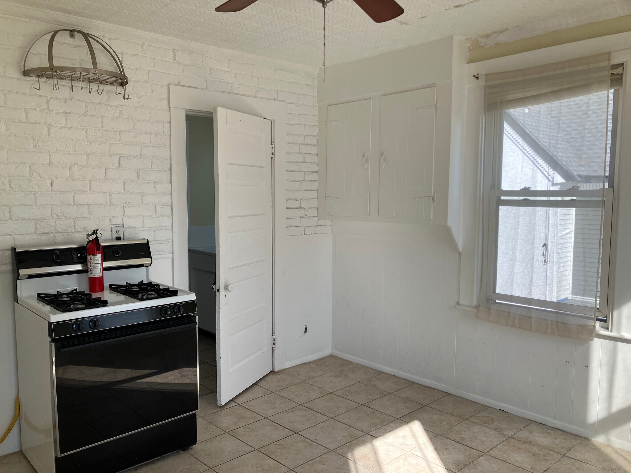 Building Photo - 5R Buffum St