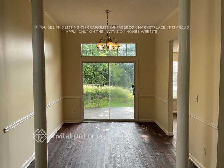 Building Photo - 7135 Badenoch Ct