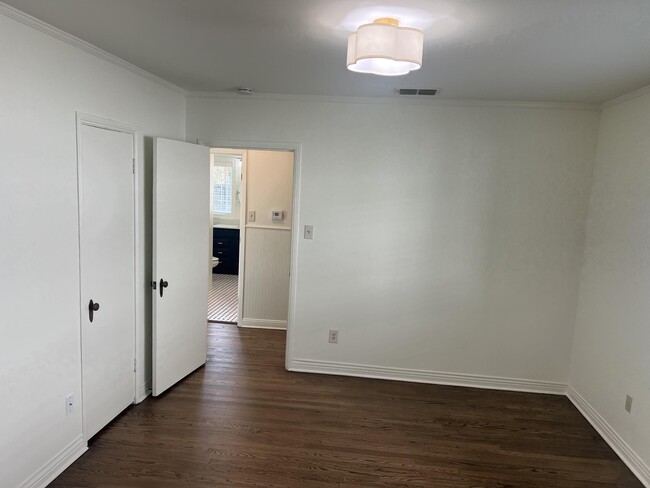 Building Photo - 2916 21st St