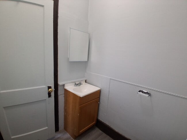 Building Photo - 501  Avenue-B